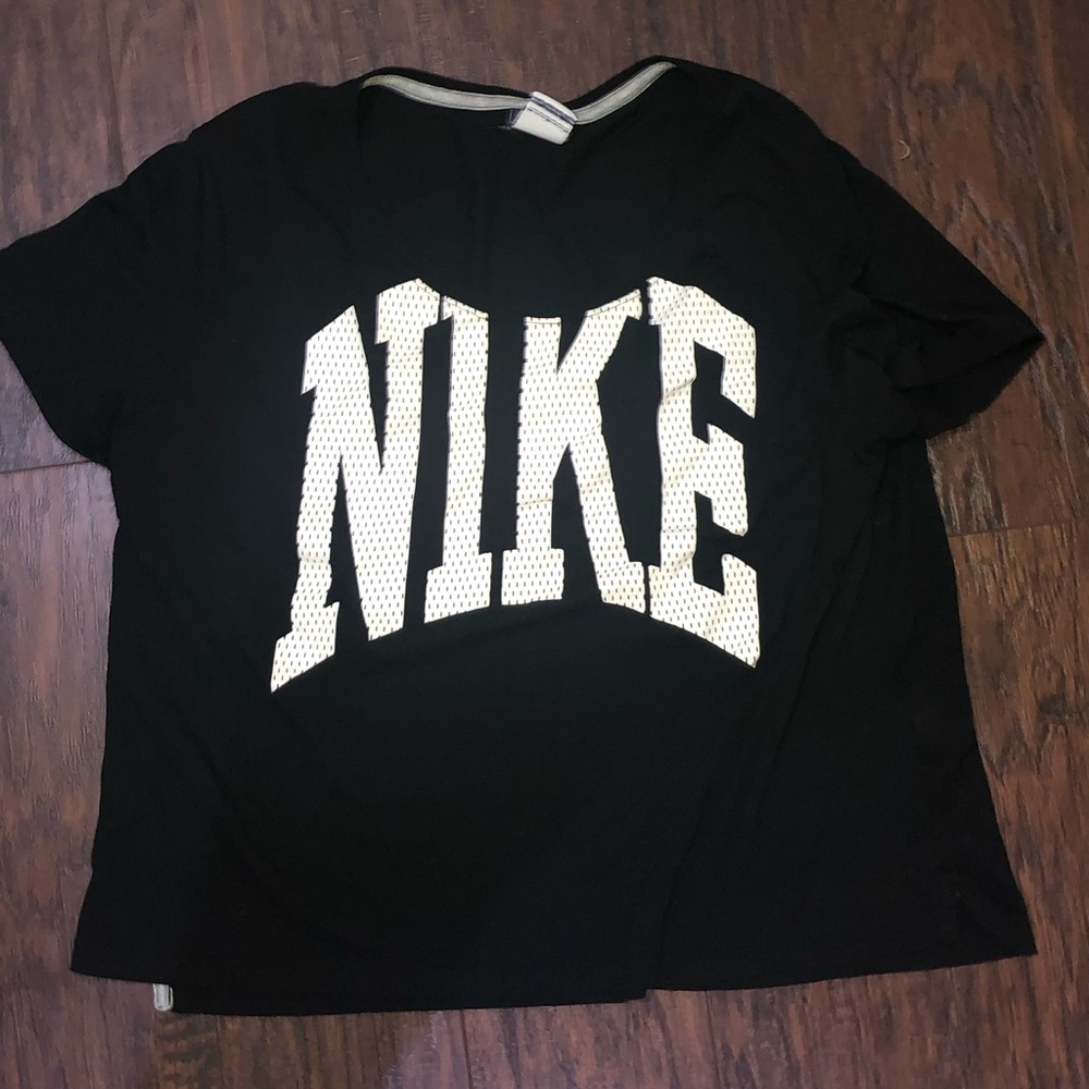 nike crop workout shirt